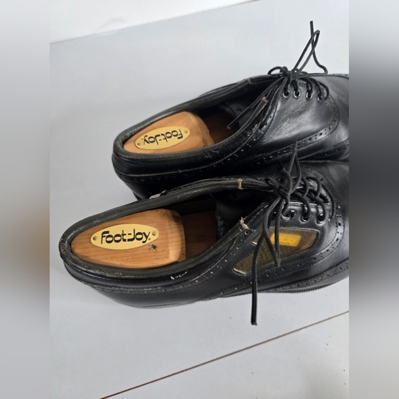 Men's Leather Spike Classics Golf Shoes - Picture 3 of 14